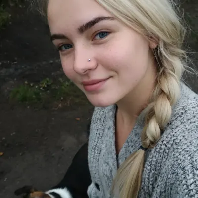 Лана, 22