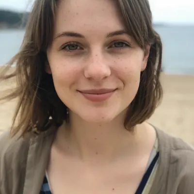 Соня, 25
