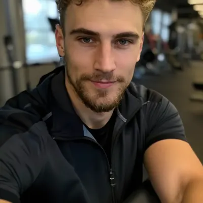 Андрей, 32