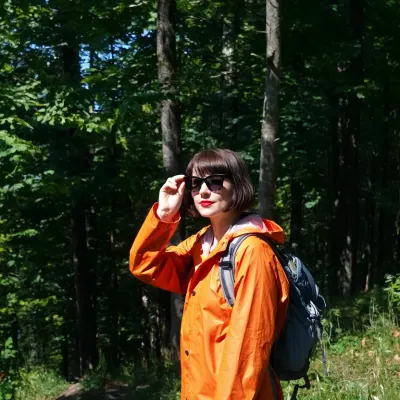 Альбина, 33