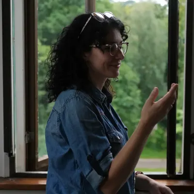 Лиза, 27