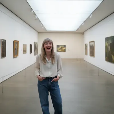 Юлиана, 27