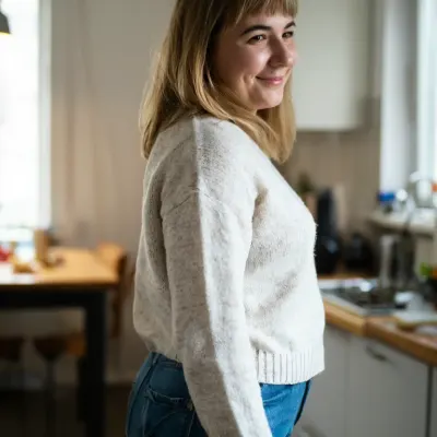 Александра, 28