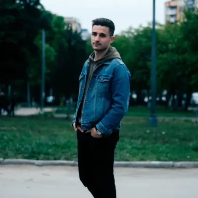 Вахтанг, 36