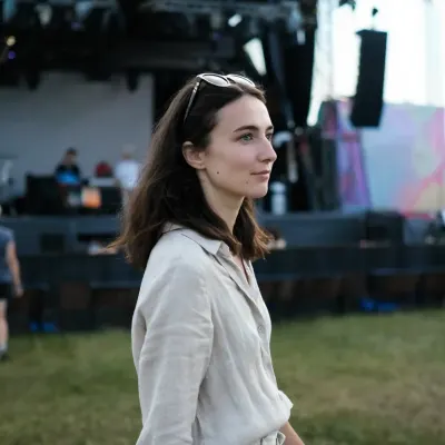 Виолетта, 30